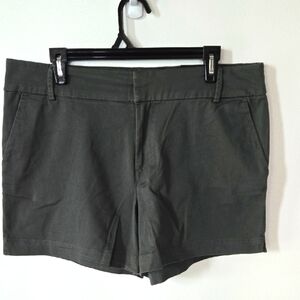 🌹Ricki's Dark Green Cotton Shorts